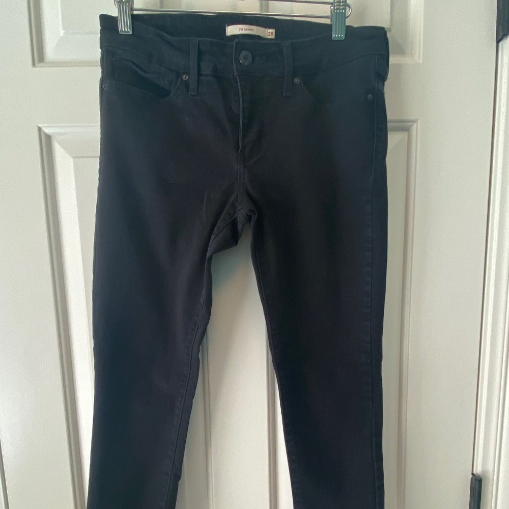 Levi 711 Black Denim - Size 28